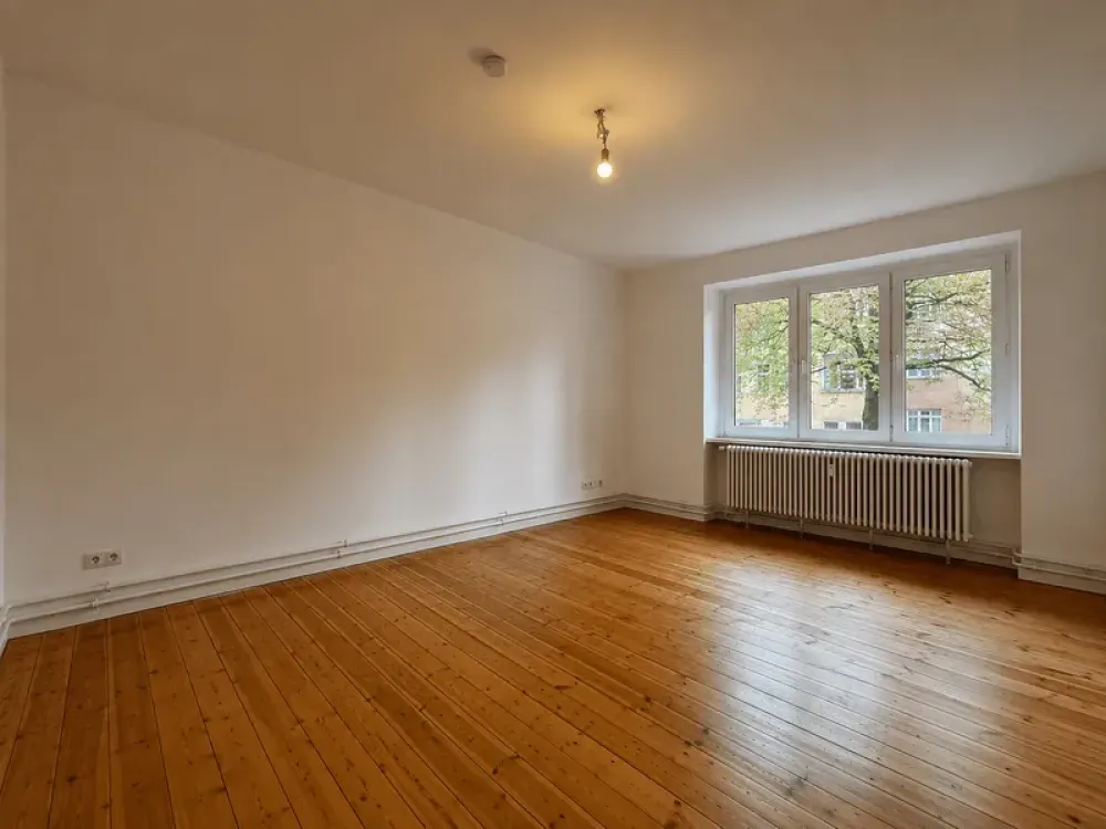 Drei-Zimmer-Hochparterrewohnung in ruhiger Lage - HP li.