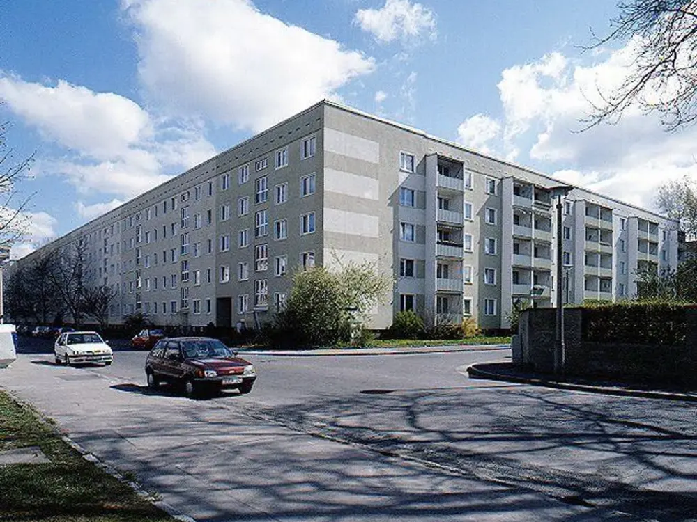 WG gerechte Wohnung! Küche und Bad mit Fenster! Tel. 0160 90540059