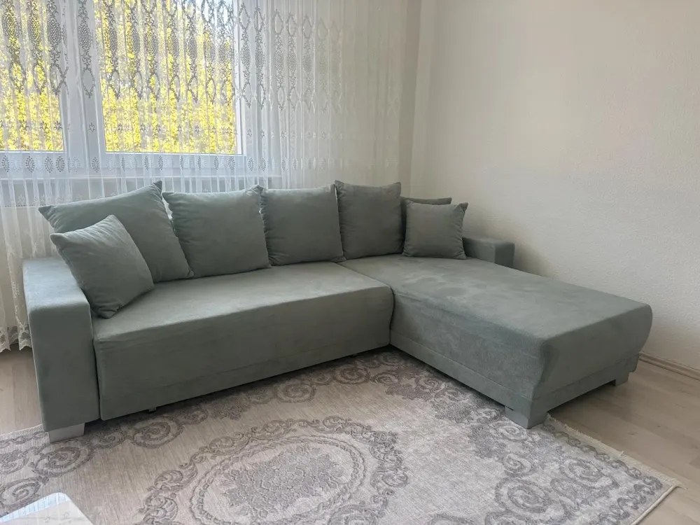 Nachmieter gesucht 3,5 Zimmer Wohnung mit Küchen Übernahme