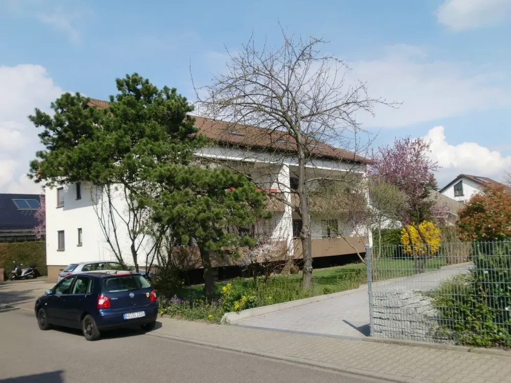 3-Room Ground Floor Apartment for Single or Couple