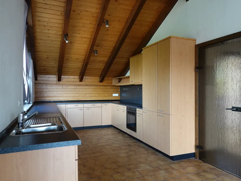 Großzügige Maisonette-Wohnung, befristet zu vermieten
