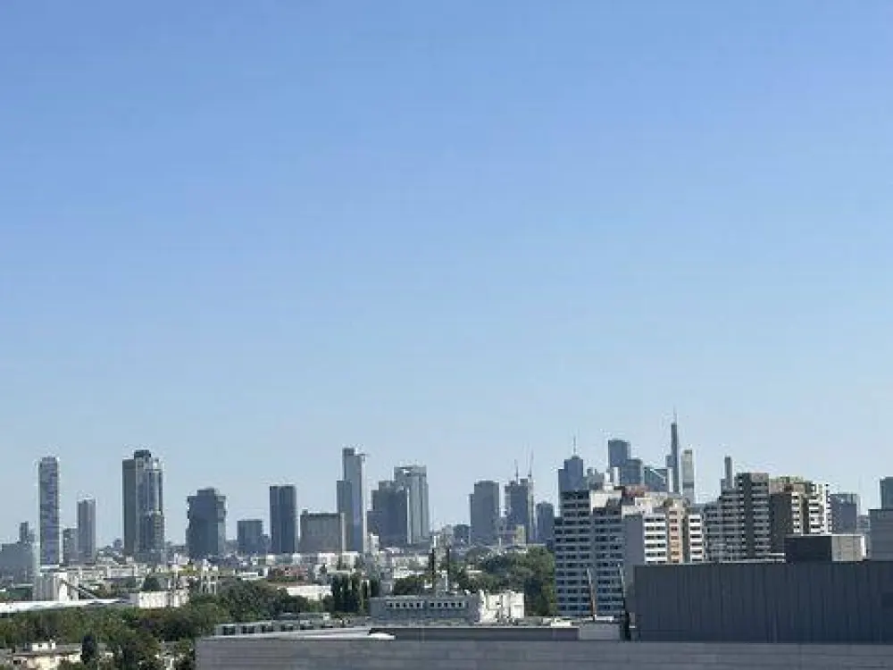 Erstbezug Möbliertes All-Inklusive Studio Apartment in Frankfurt Niederrad