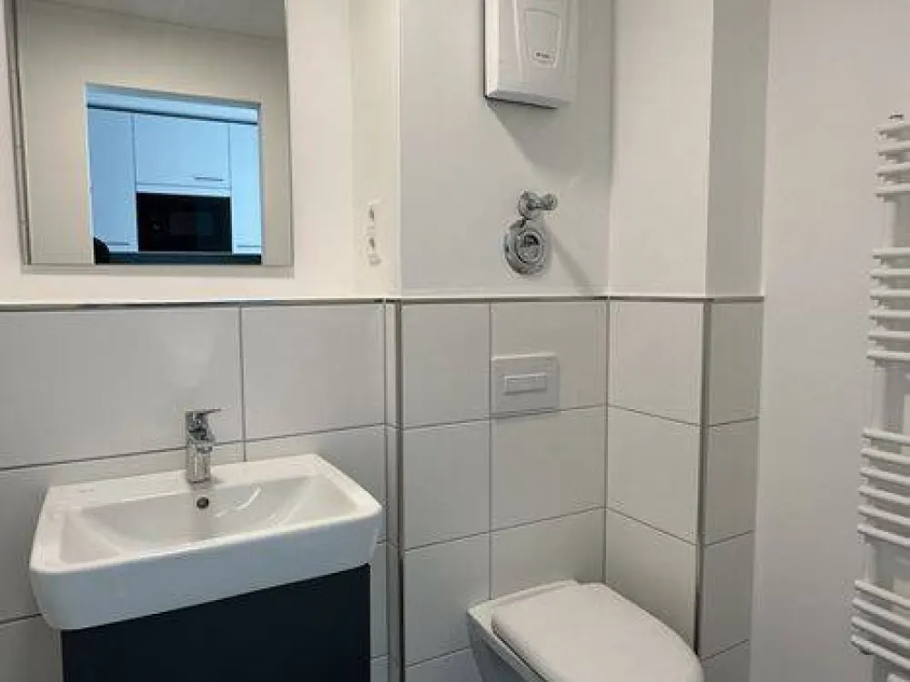 Erstbezug Möbliertes All-Inklusive Studio Apartment in Frankfurt Niederrad