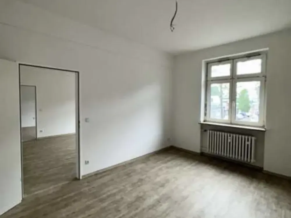 renovierte 2-Zimmer-Wohnung in Düsseldorf-Rath