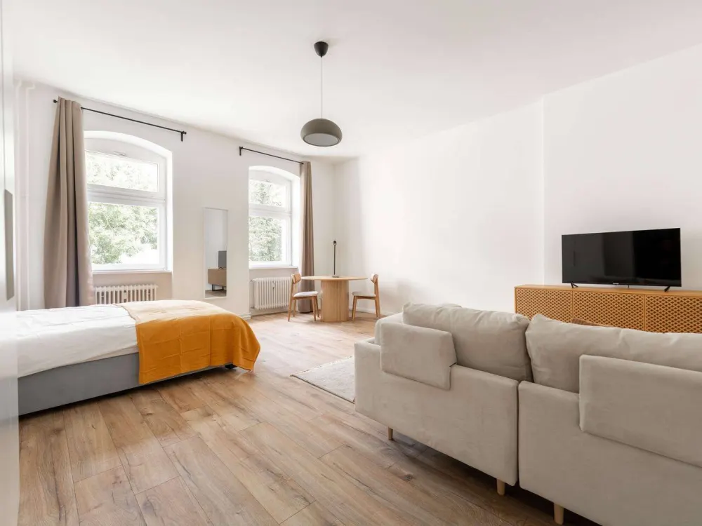 Wonderful 1-Room Apartment in Mitte - Fully Furnished