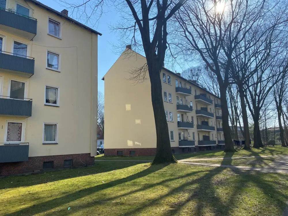 Renovated 2-Room Apartment with Balcony