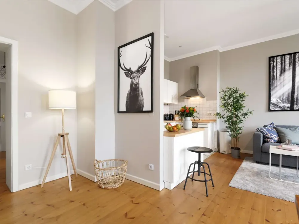 Schöne 3-Zimmer Wohnung, komplett hochwertig möbliert in Berlin Mitte verfügbar ab 15.10.2024