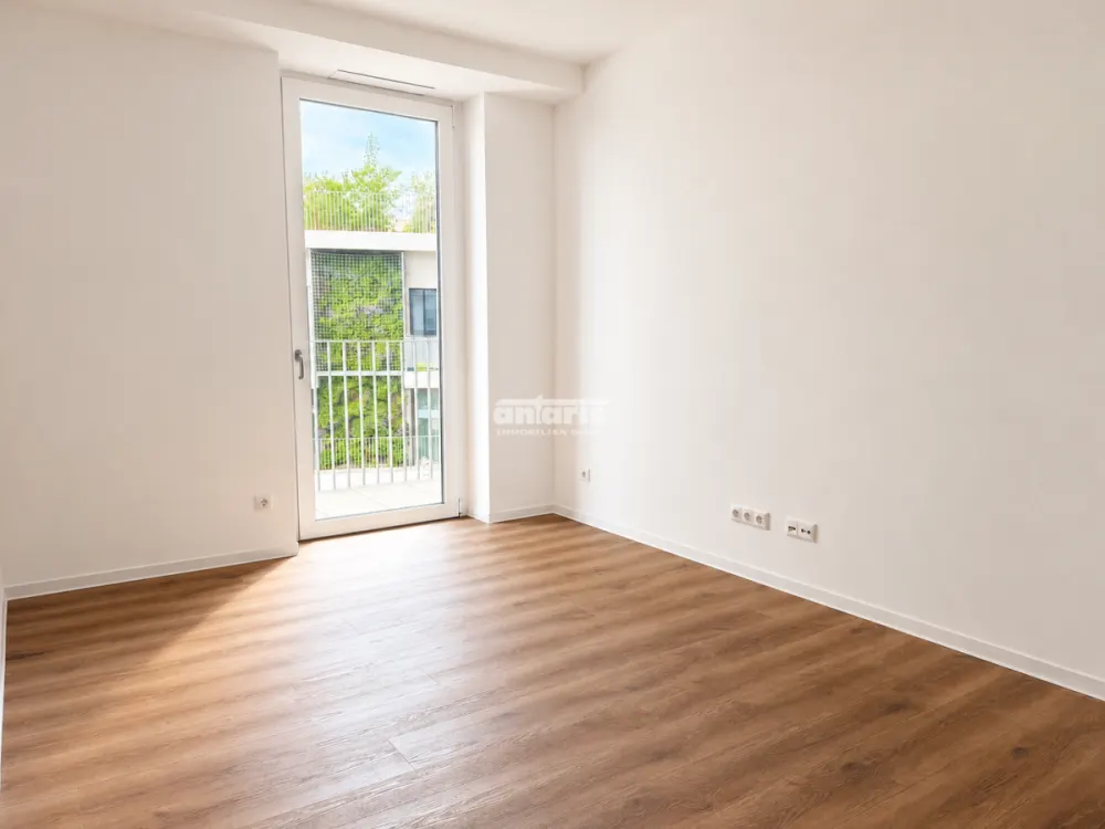 antaris Immobilien GmbH **freundliche 2-Zimmer-Wohnung mit Balkon in moderner Umgebung**