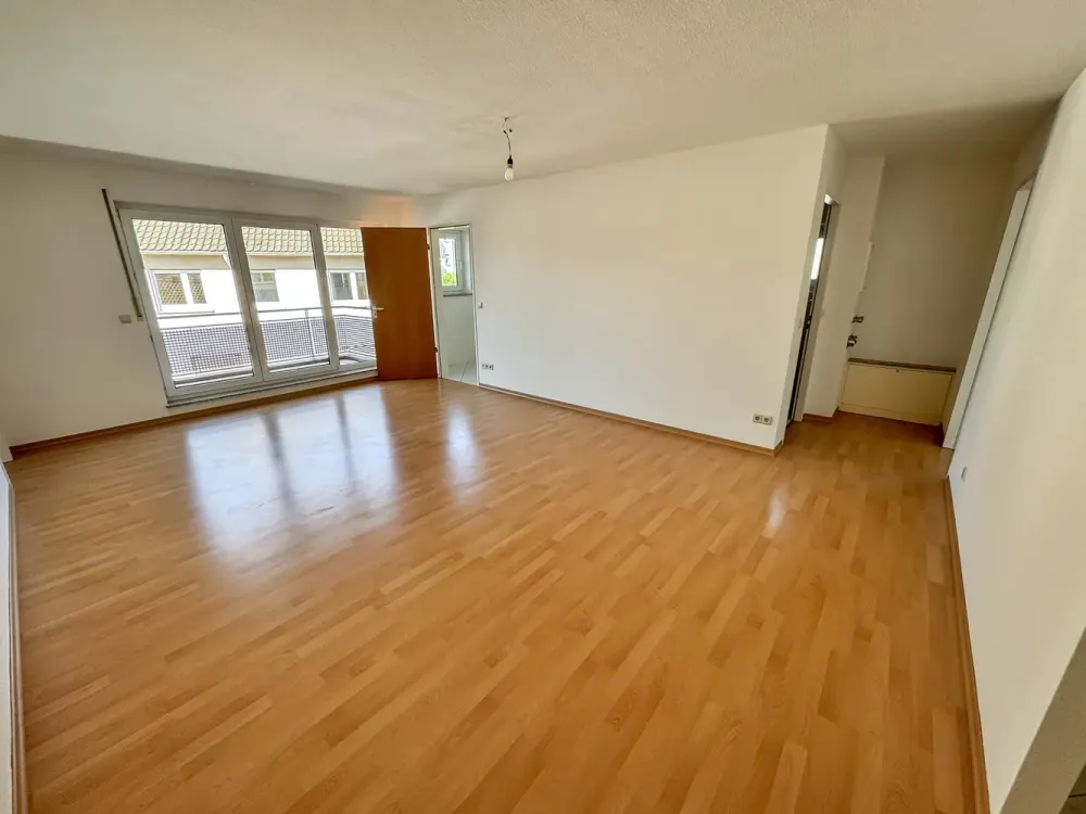 Wohnen in bester Lage: Helle 3-Zimmer-Wohnung mit Balkon und S-Bahn-Nähe in Eschborn!