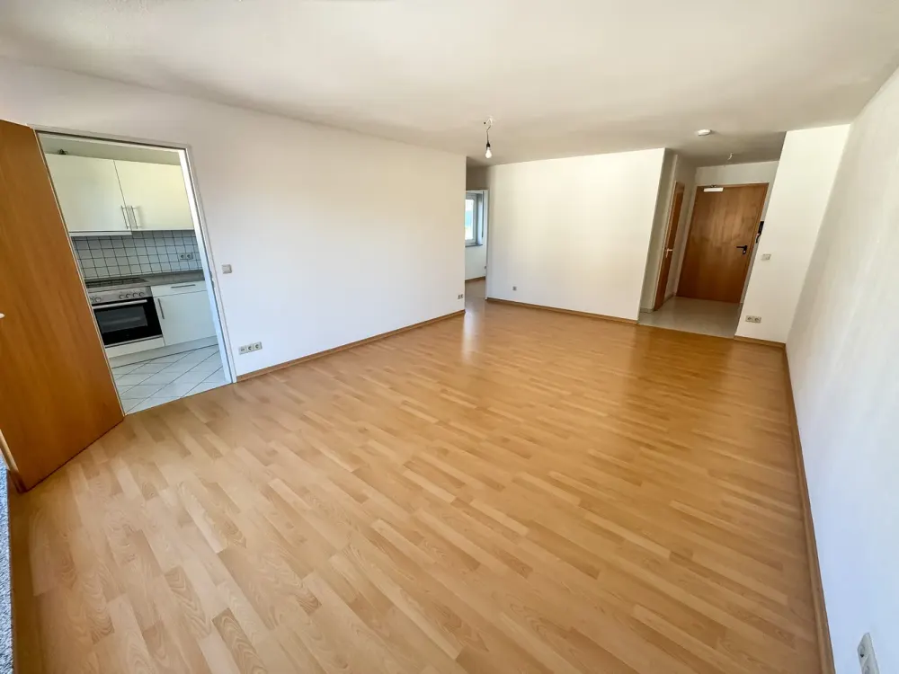 Wohnen in bester Lage: Helle 3-Zimmer-Wohnung mit Balkon und S-Bahn-Nähe in Eschborn!