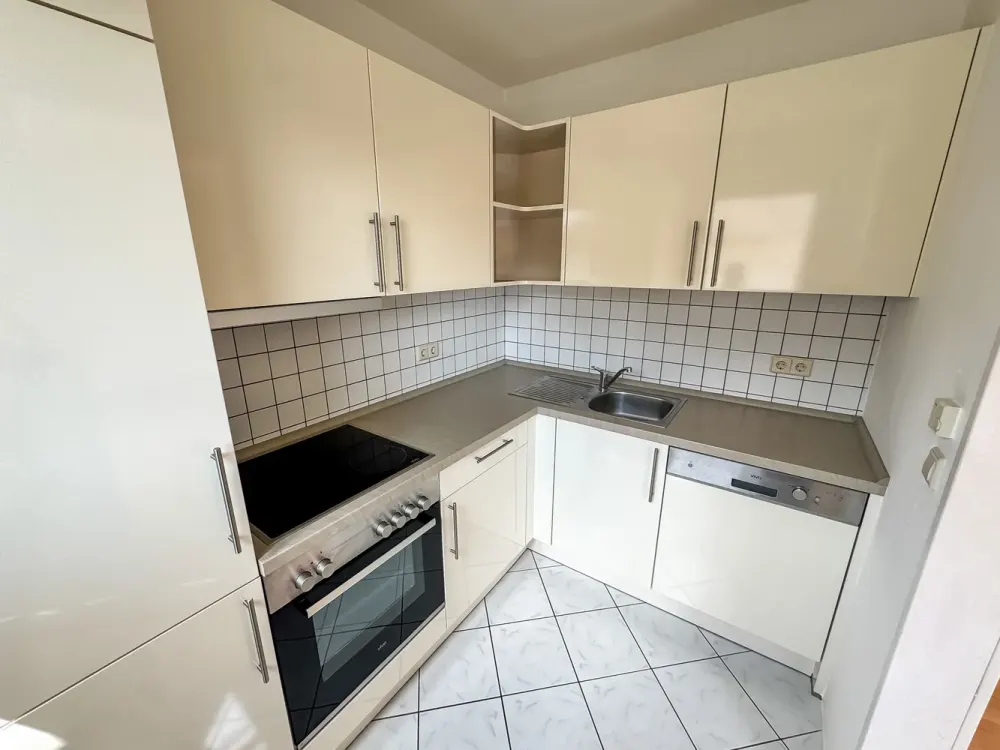 Wohnen in bester Lage: Helle 3-Zimmer-Wohnung mit Balkon und S-Bahn-Nähe in Eschborn!