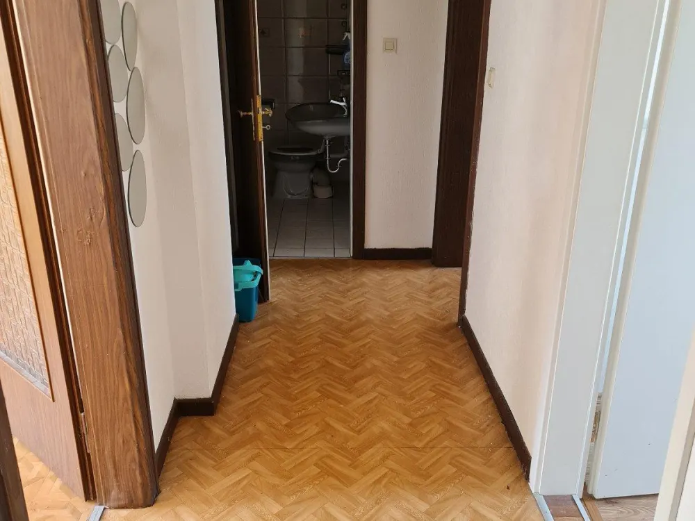 Alt-Saarbrücken / Nähe HTW: gemütliche 3 ZKB-Dachgeschosswohnung