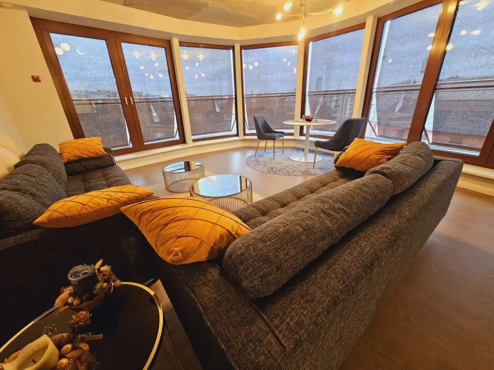 modern eingerichtete 3 Zimmer mitten in der City