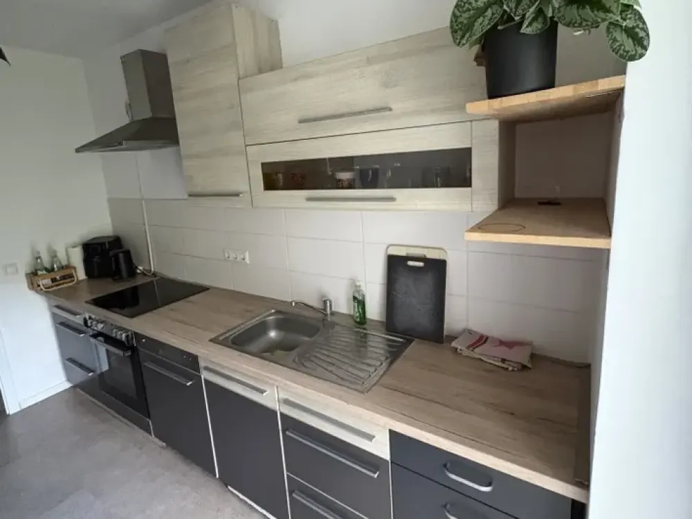 Gemütliche Wohnung mit Balkon und Tageslichtbad mit Wanne!