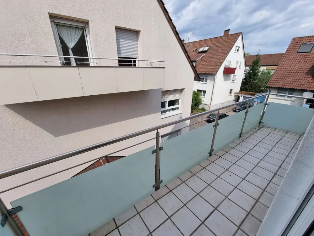 Schöne 4-Zi.-Wohnung mit Balkon und Garage