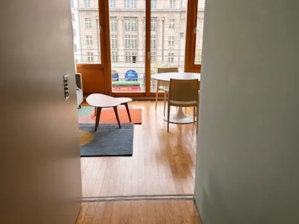 Stilvoll vollmöbliertes 1-Zimmer-Appartement in Berlin Mitte