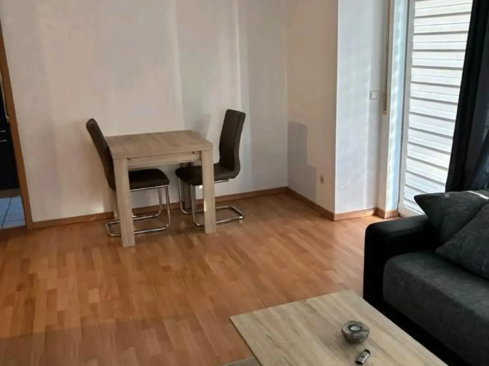 2 Raum Wohnung