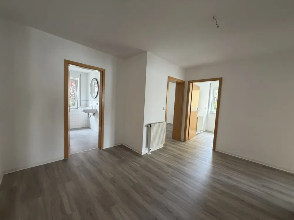 Top- modernisierte 3,5 Zi- Wohnung mit Balkon und HMS in Ludwigsburg-Pflugfelden