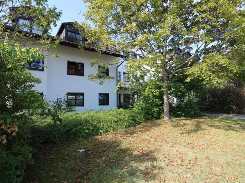 Spacious 2-Room Apartment in Trudering
