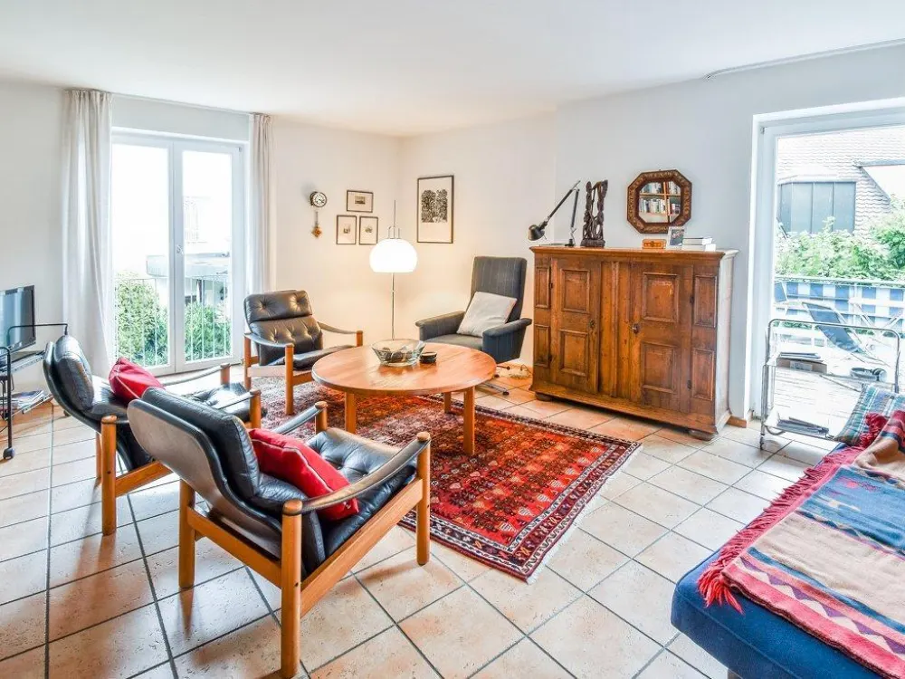 Schöne 2-Zimmer-Wohnung mit großer Terrasse & Altstadtblick