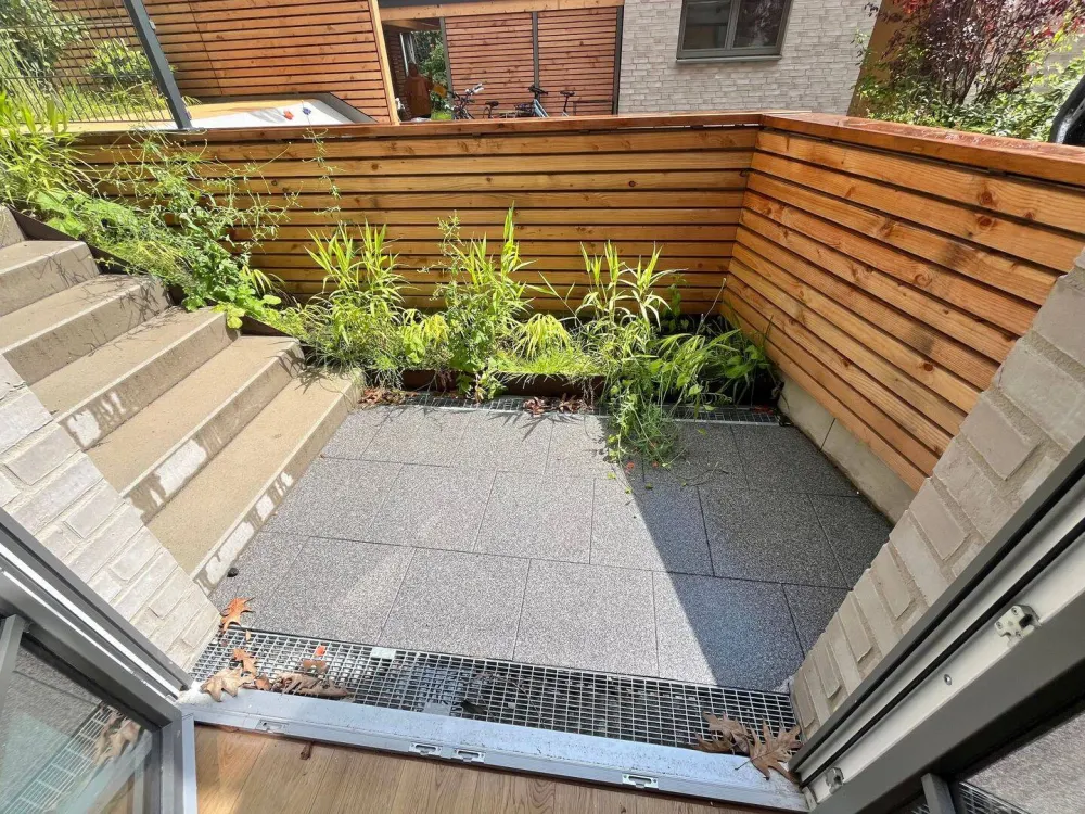 3 1/2 Zimmerwohnung im EG mit 2,92m Deckenhöhe und Süd-Terrasse