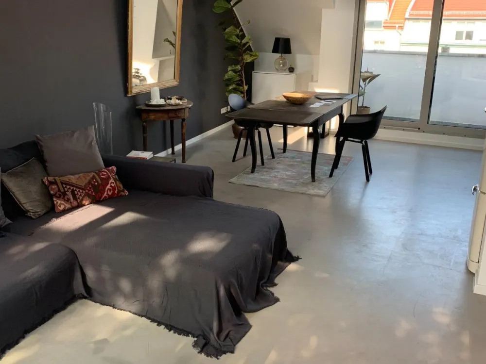 DACHGESCHOSS - Available from 10th October for 2 to 7 months