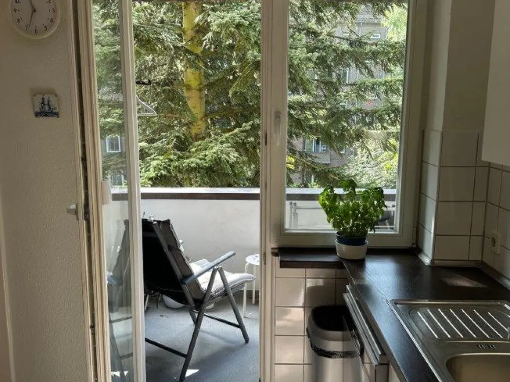 Helle Wohnung mit Balkon in Barmbek-Süd