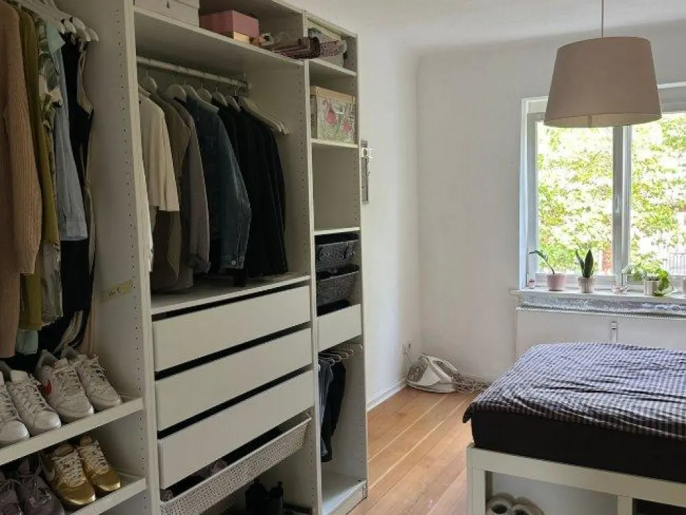 Helle Wohnung mit Balkon in Barmbek-Süd