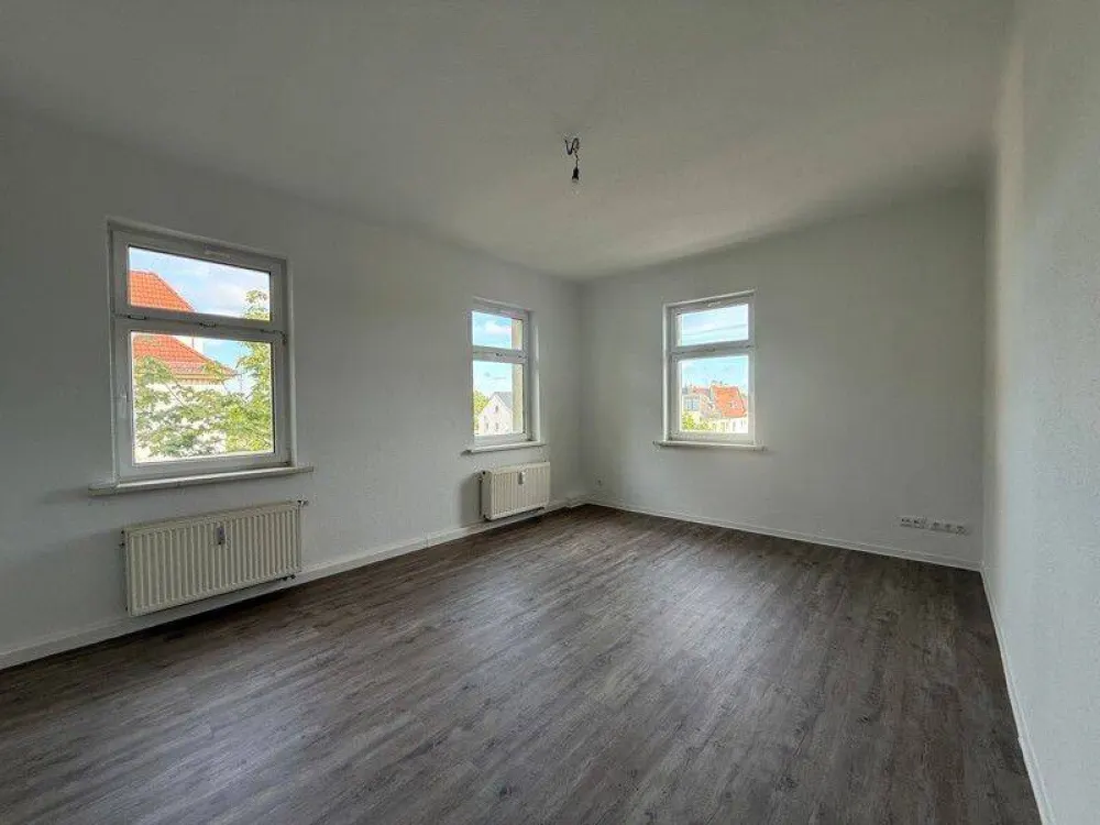 Geräumig und saniert - Ihre neue 2 Raum-Wohnung in Möckern!