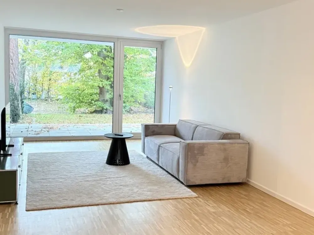 "DESIGN TRIFFT KOMFORT" Möblierte Wohnung, die keine Wünsche offenlässt!