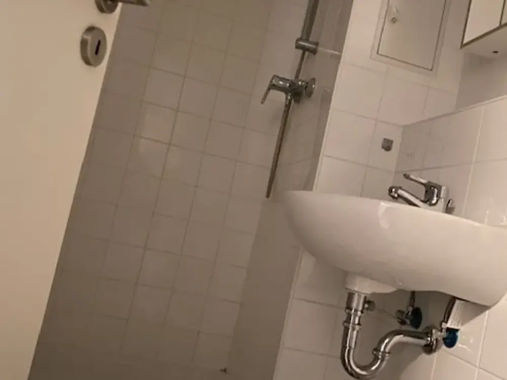 2 Raum Wohnung mit Einbauküche