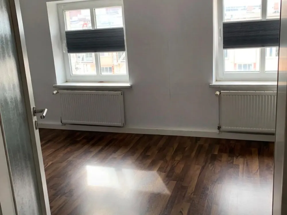 Beautiful 3-Room Apartment Near University Available from 1.12.2026