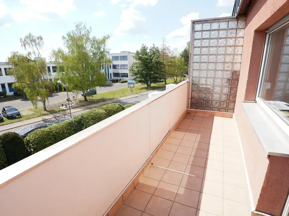 Charmante Wohnung mit Balkon und Außenstellplatz (2. OG Rechts)