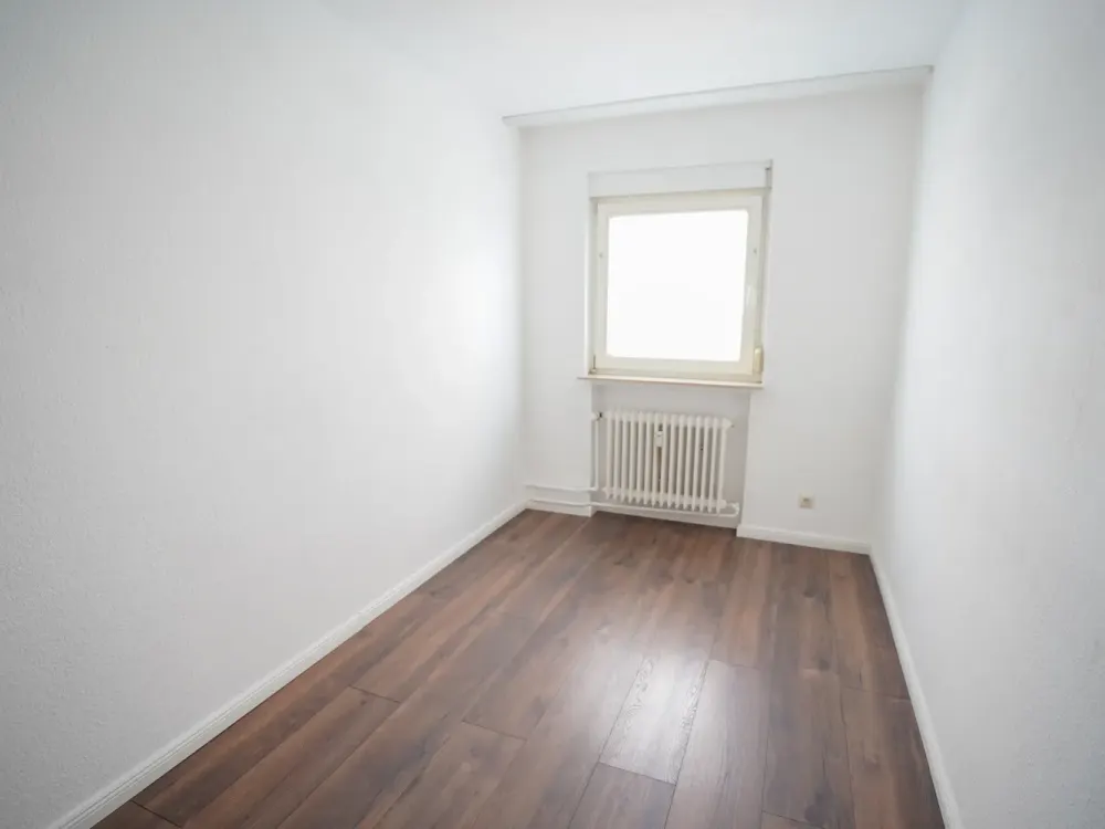 Charmante Wohnung mit Balkon und Außenstellplatz (2. OG Rechts)
