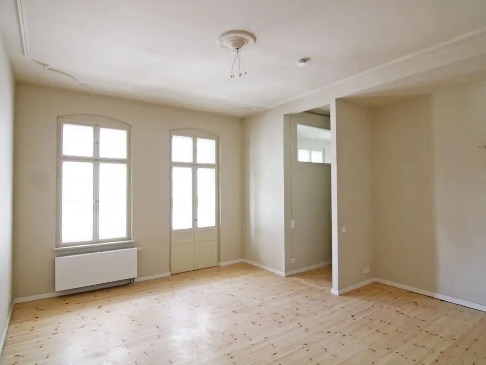 Kleines Wohnglück mit Stil, Balkon und Aufzug - Erstbezug nach Totalmodernisierung, Barfusstraße!