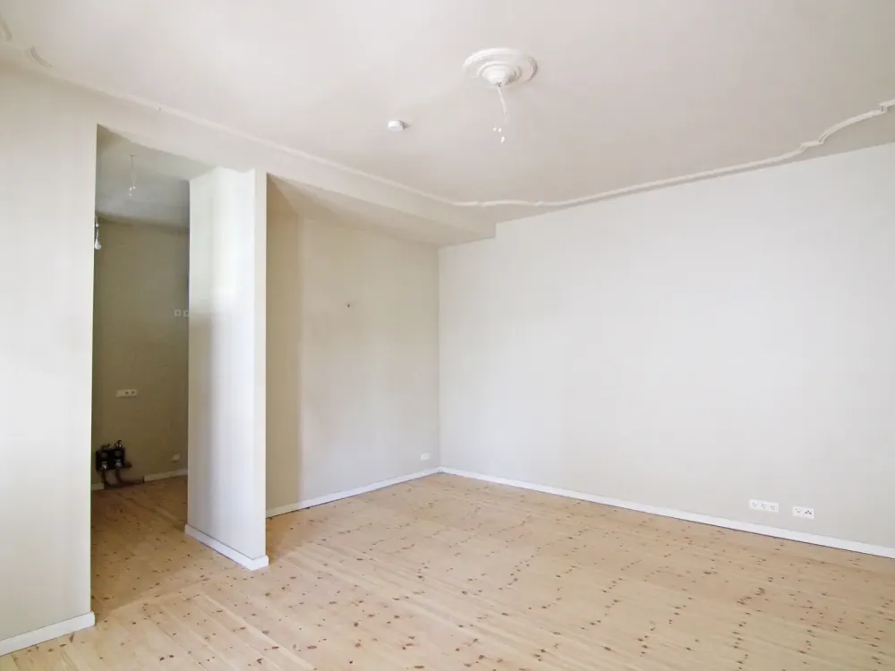 Kleines Wohnglück mit Stil, Balkon und Aufzug - Erstbezug nach Totalmodernisierung, Barfusstraße!