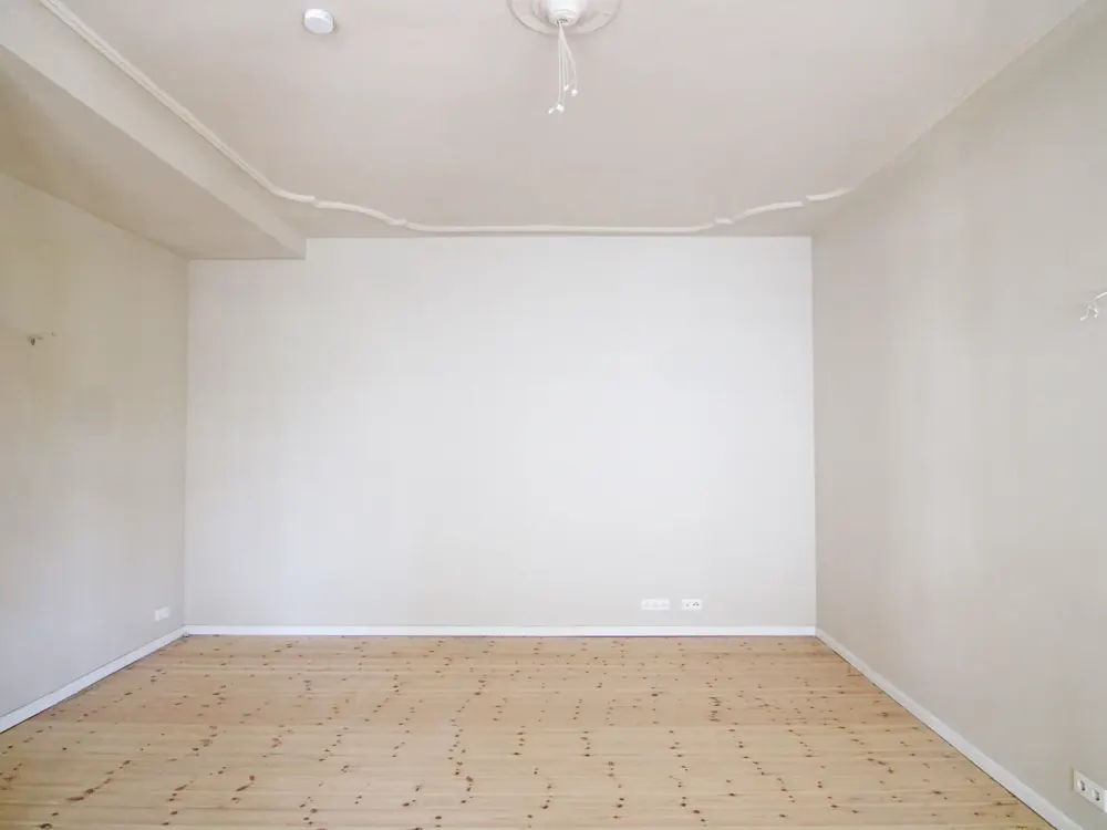 Kleines Wohnglück mit Stil, Balkon und Aufzug - Erstbezug nach Totalmodernisierung, Barfusstraße!