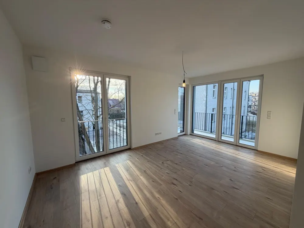 Erstbezug! 2-Zi.-Whg. mit separater Küche, Balkon, KfW-40-NH, 10 Min. zur S-Bahn!