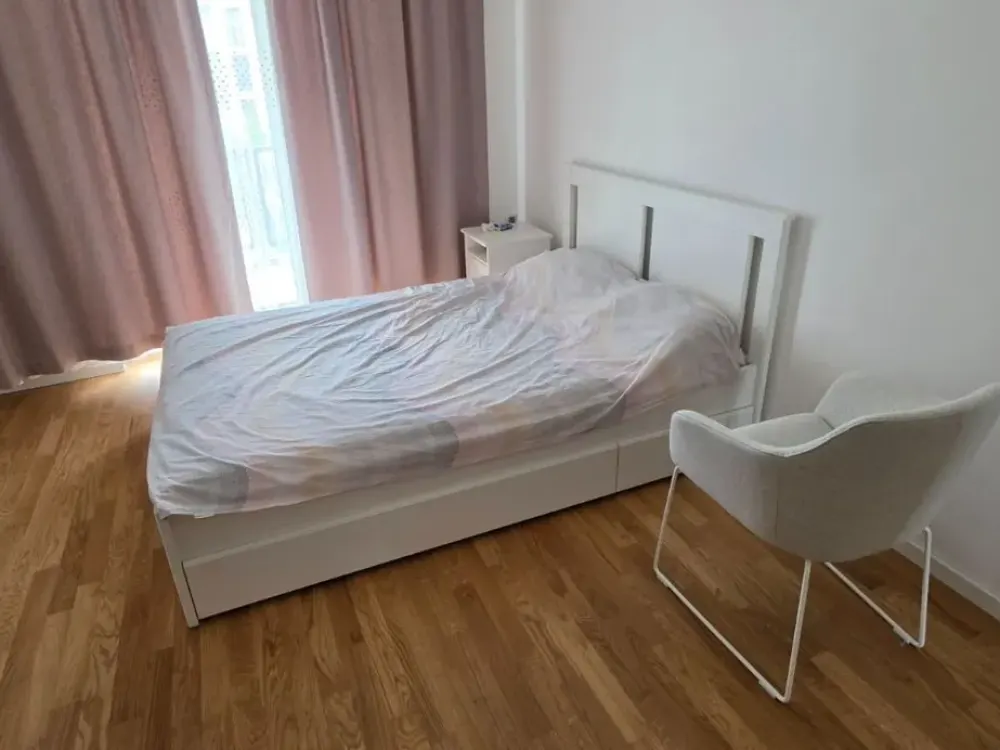 Geräumige 4-Zimmerwohnung im 2. OG mit Balkon, Loggia und Stellplatz in Bahrenfeld!