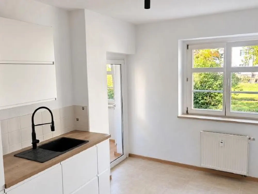 Ruhige Seitenstraße & kurze Wege: 2-Zimmer-Whg. mit EBK