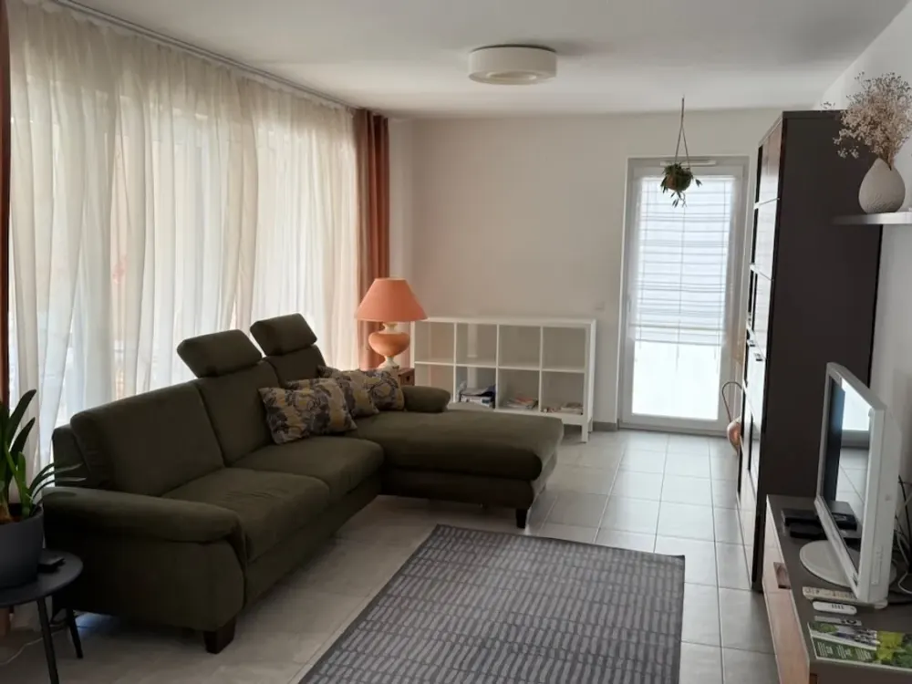 Möblierte 4-Zimmer-Wohnung im Herzen Dresdens für 2 Jahre inkl. WIFI