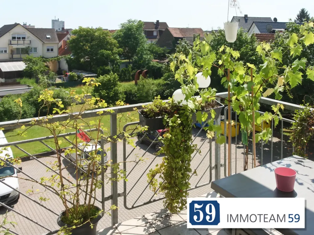Freundliche Einzimmerwohnung mit Balkon und Tiefgaragenplatz