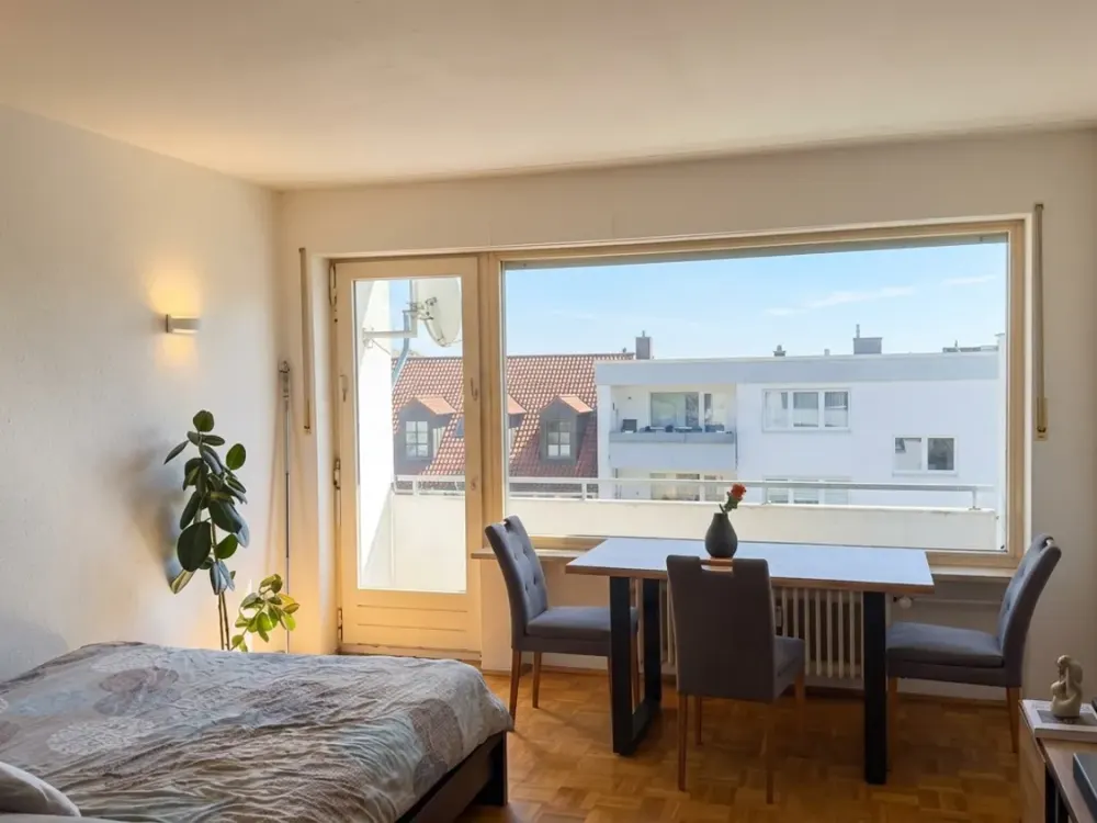 Home with Balcony and Built-in Kitchen for (Buyout 450€) in Starnberg