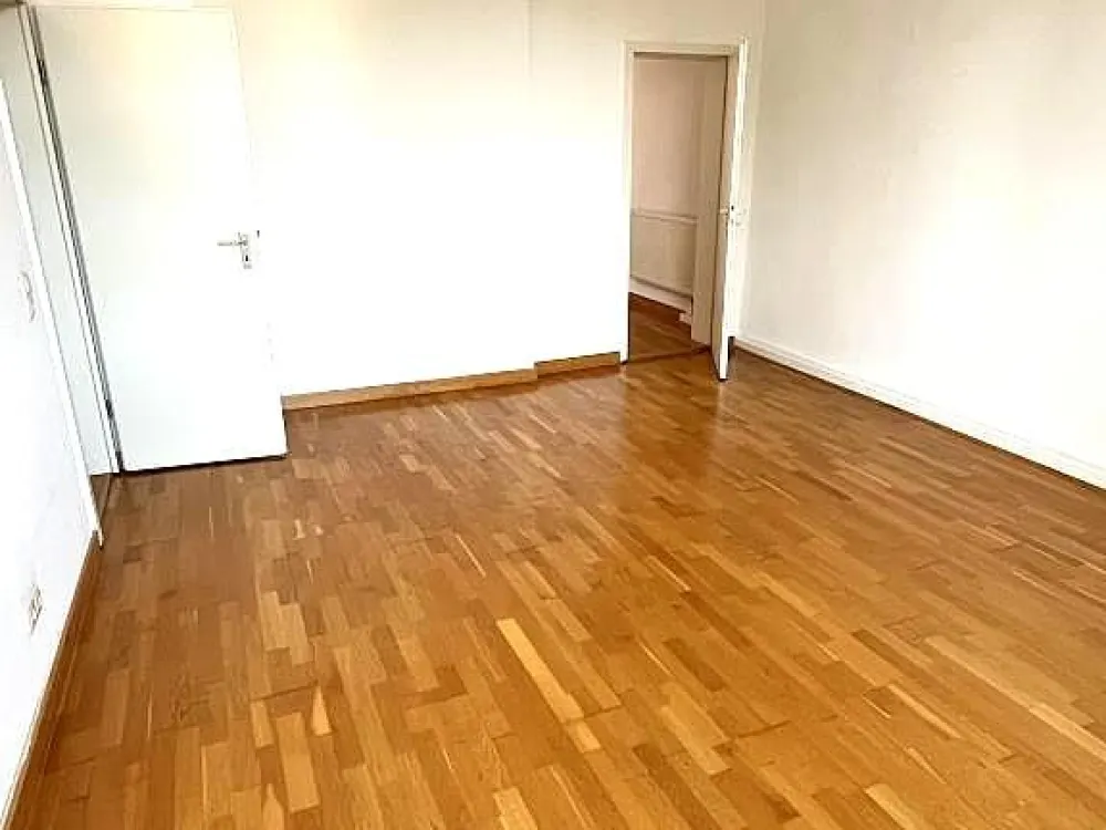 Die letzten Handgriffe laufen, freuen Sie sich auf Ihr neues Zuhause.
