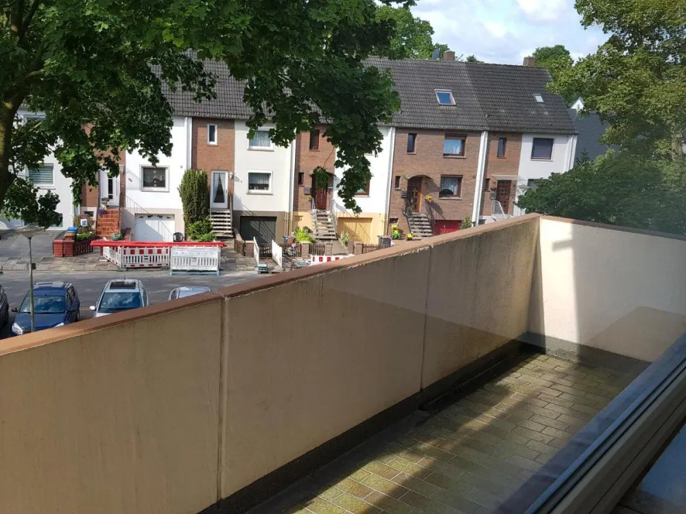 3 -Zimmer-Wohnung, Balkon 2. Etage, kernsaniert, Huchting