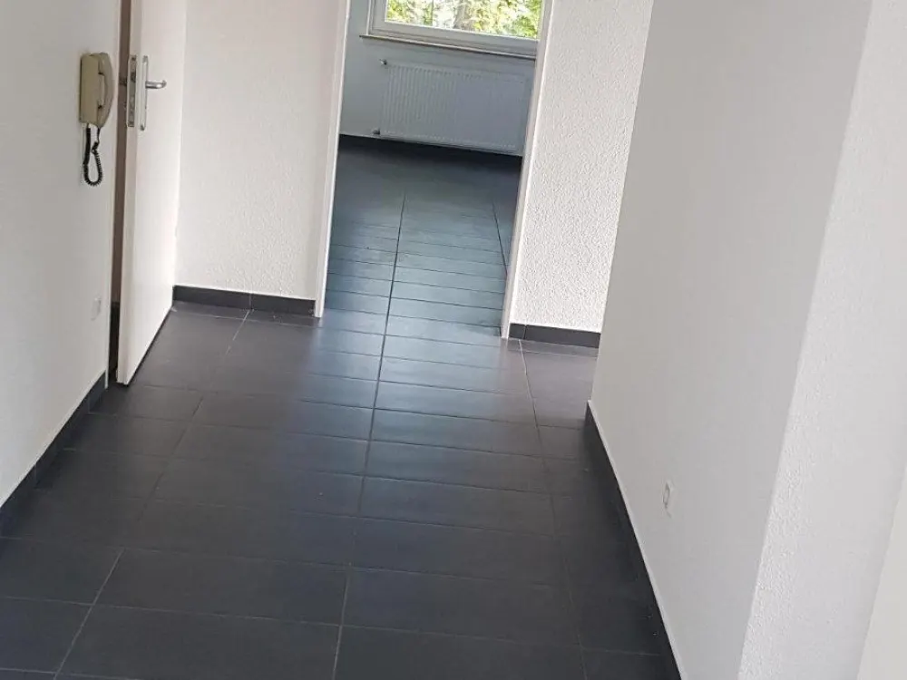 3 -Zimmer-Wohnung, Balkon 2. Etage, kernsaniert, Huchting