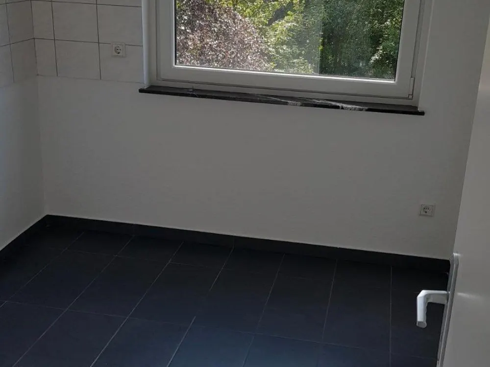 3 -Zimmer-Wohnung, Balkon 2. Etage, kernsaniert, Huchting