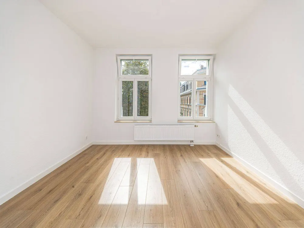 Hochwertig renovierte 3-Raum-Wohnung! Inkl. EBK