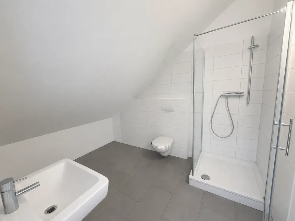 ***Schöne 2-Zimmer Dachgeschosswohnung***
