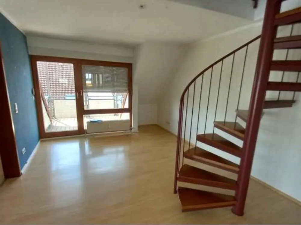 3.5 Zimmer Maisonette Wohnung in Freiberg am Neckar EBK S-Bahn